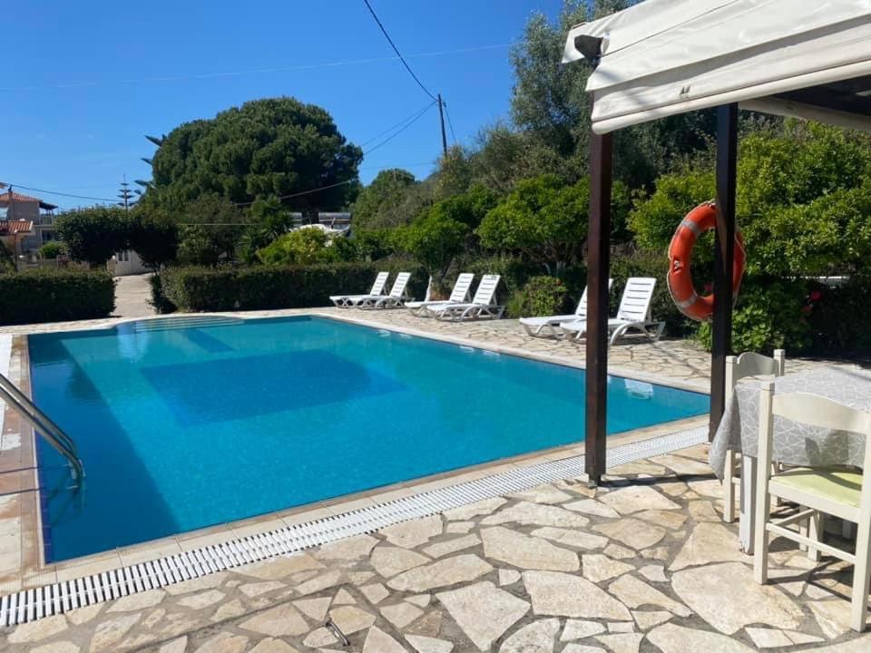 Moulinos Loft Apartment Svoronata Bagian luar foto